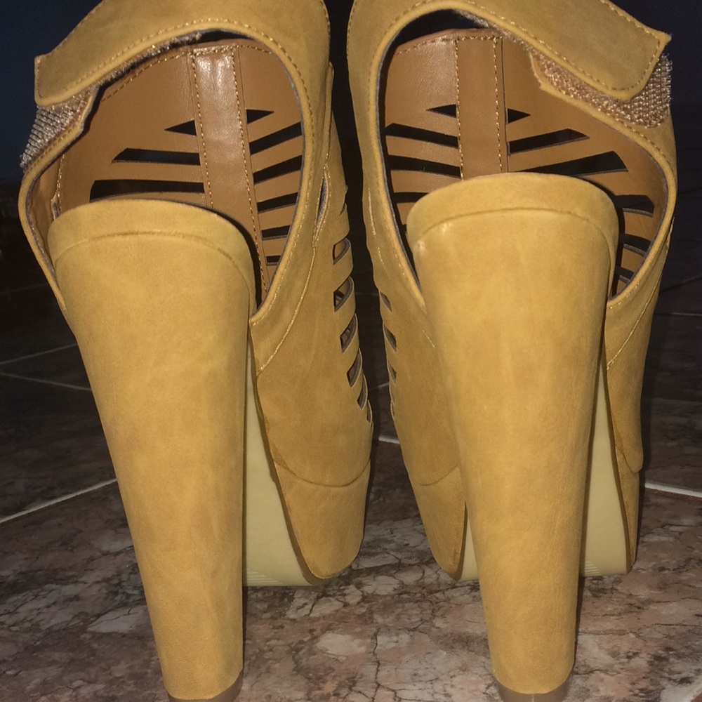 Speed limit 98 heels